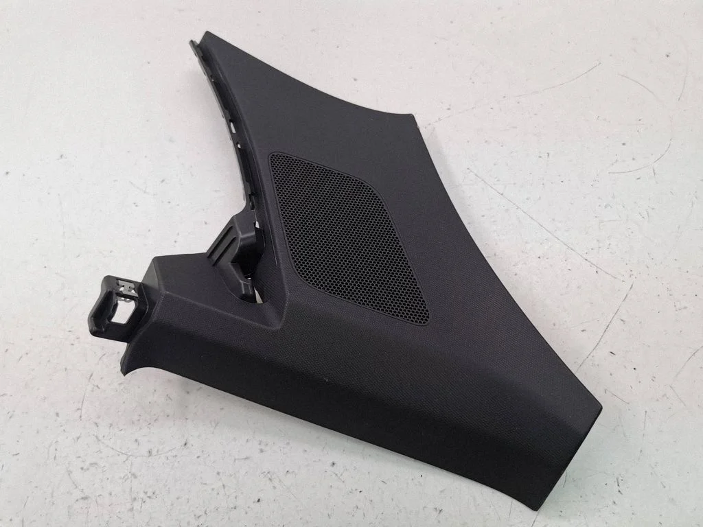 (C) pillar trim 8Y4867245A