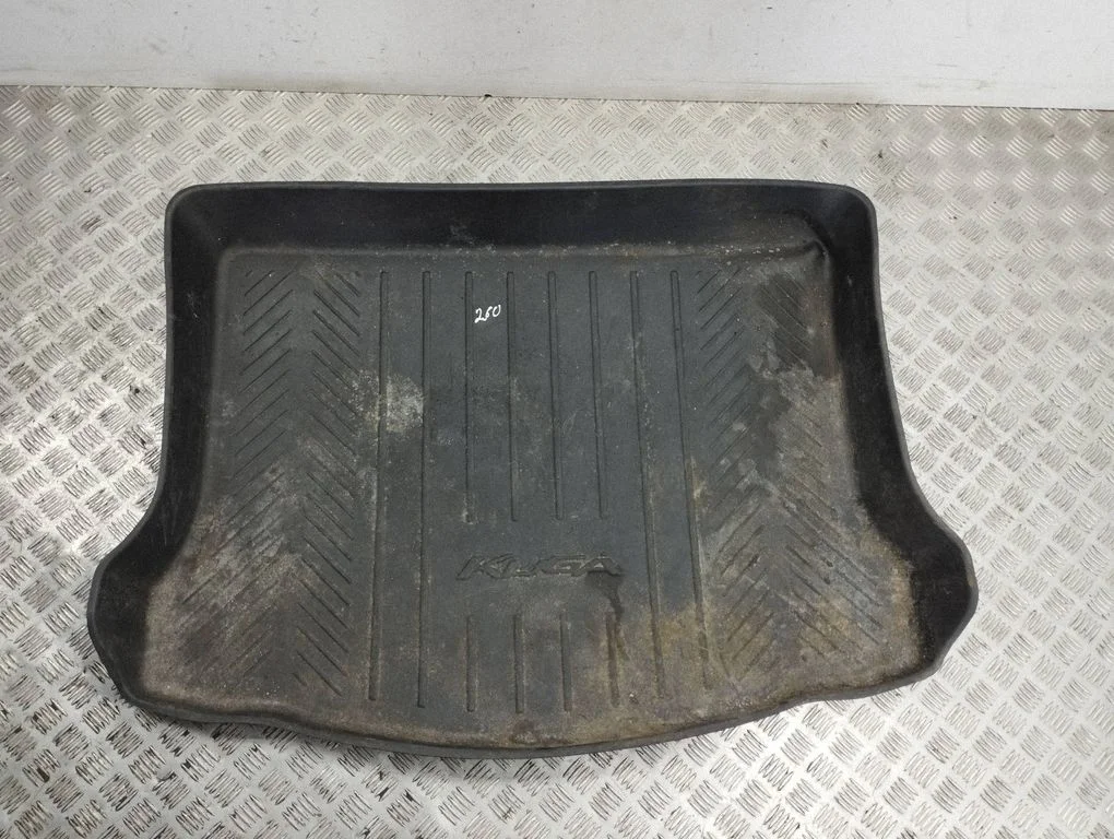 Trunk/boot mat liner