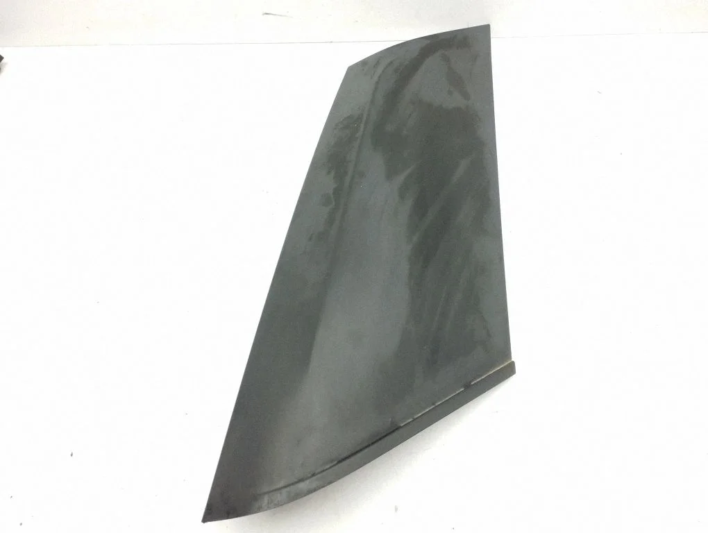 (D)pillar trim (top) DDG000165