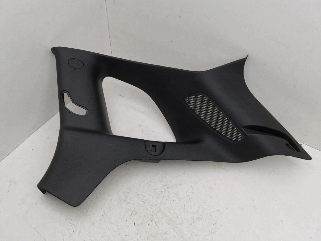 (D)pillar trim (top) P10D04DX9AF