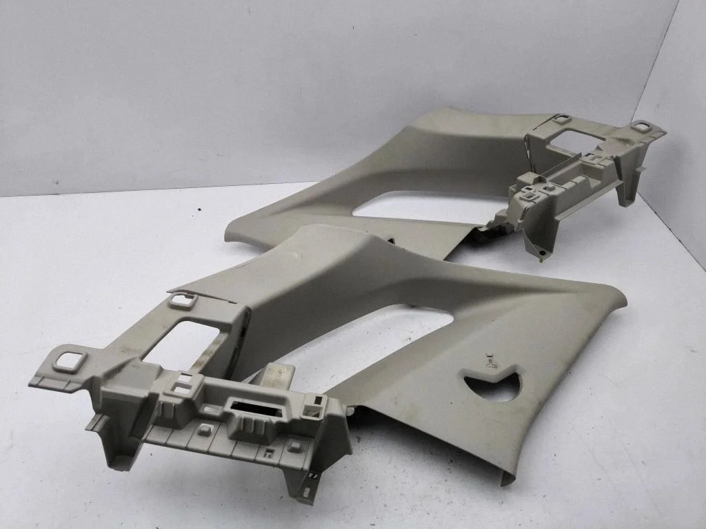 (D)pillar trim (top) 9677752977