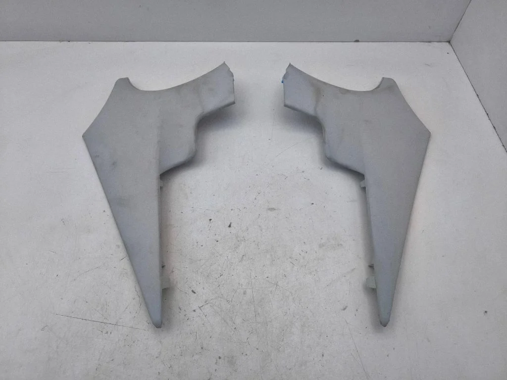 (D)pillar trim (top) 9686335177