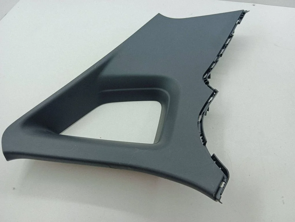 (D)pillar trim (top) 6F9867288