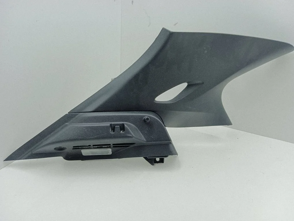(D)pillar trim (top) 9834920280