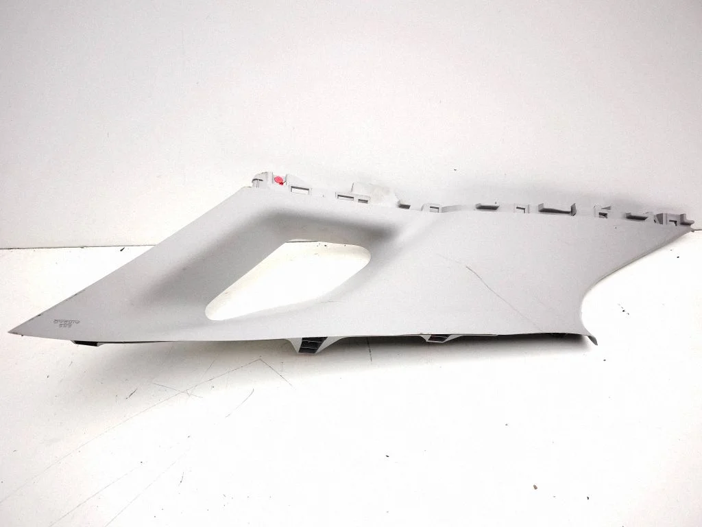 (D)pillar trim (top) 6248048130