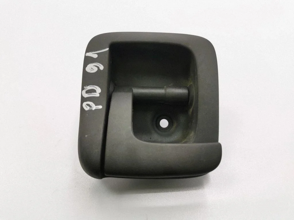 Motora pārsega atvēršanas rokturis 30799975