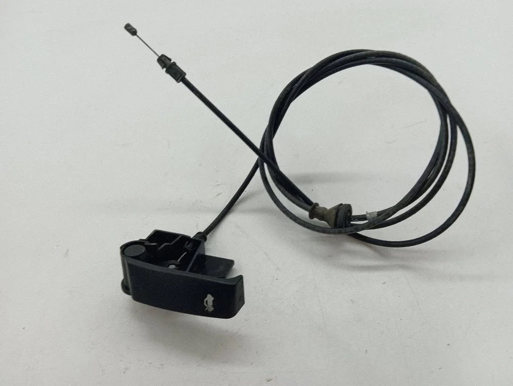Engine bonnet (hood) release handle