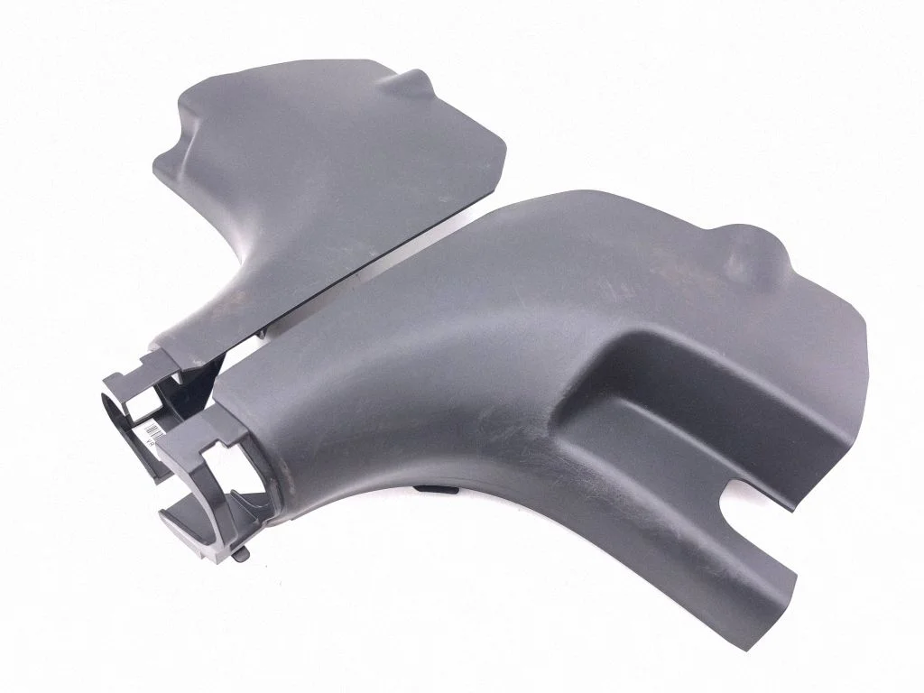 Foot area side trim 85826A0900
