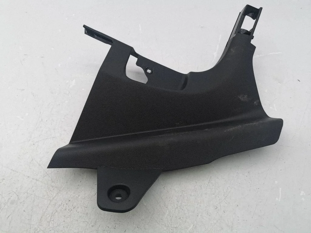 Foot area side trim – Volkswagen e-Golf (2014-)