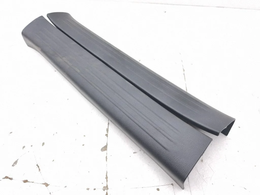 Priekšējā sliekšņa apdare (iekšējā) KB7W68710