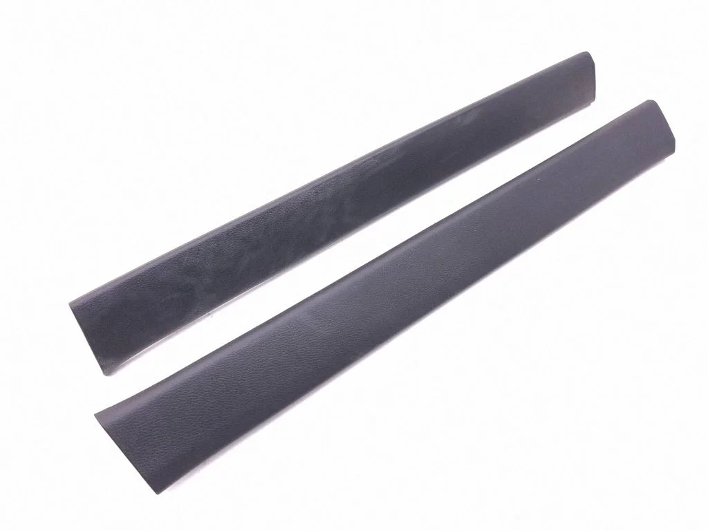 Front sill trim cover 84251TLA