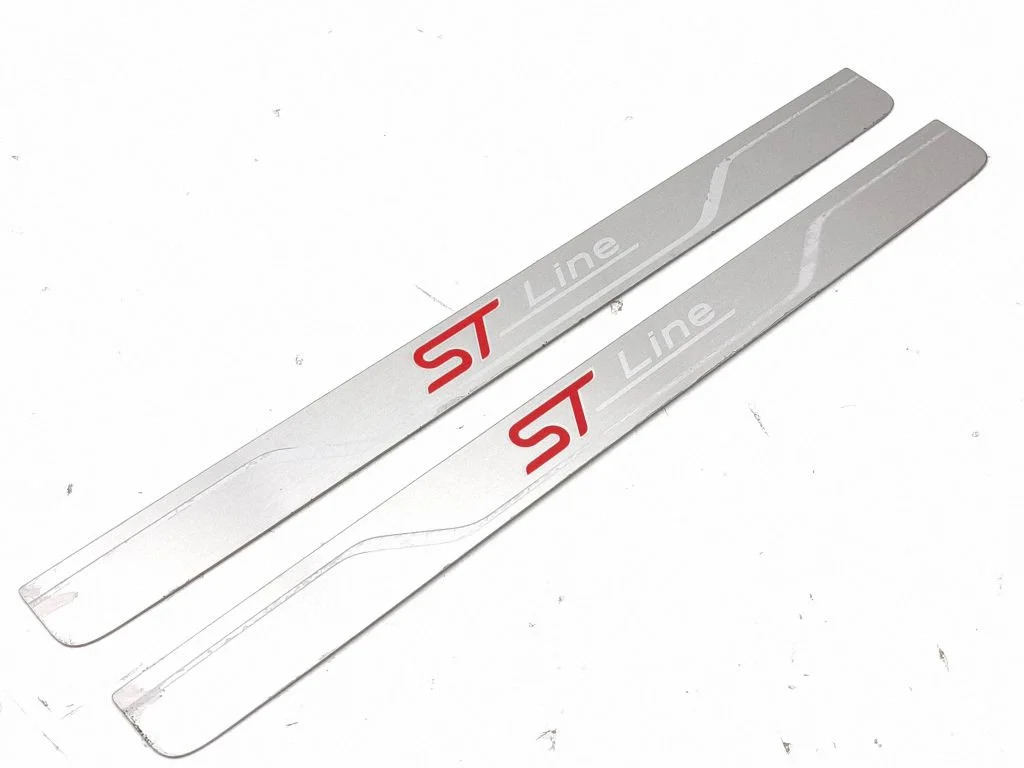 Front sill trim cover NV4BS132K14BA
