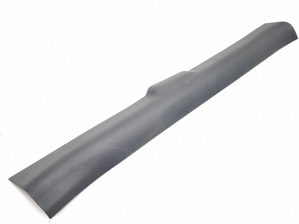 Front sill trim cover 769B41EA0A