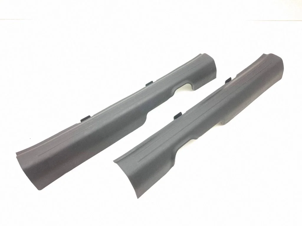 Front sill trim cover 85880N7000
