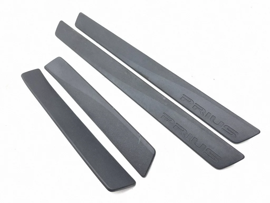 Front sill trim cover 6791147030