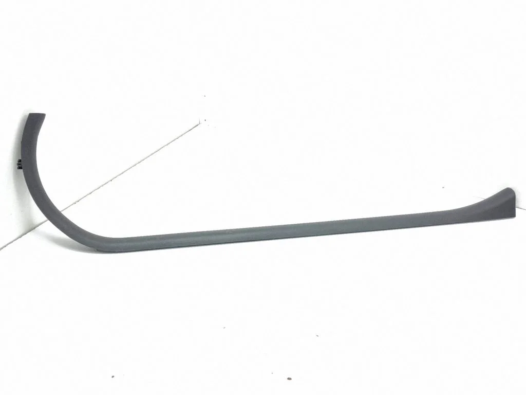 Front sill trim cover – Nissan 350Z (2002-2009)