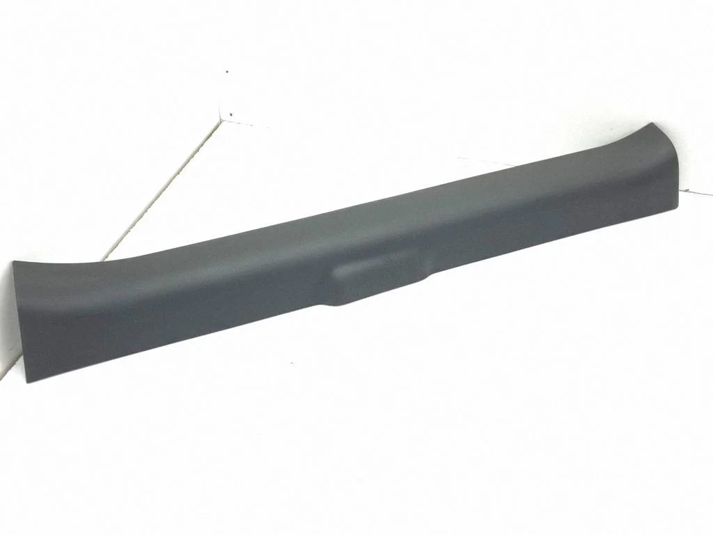 Front sill trim cover 769B51EA0A