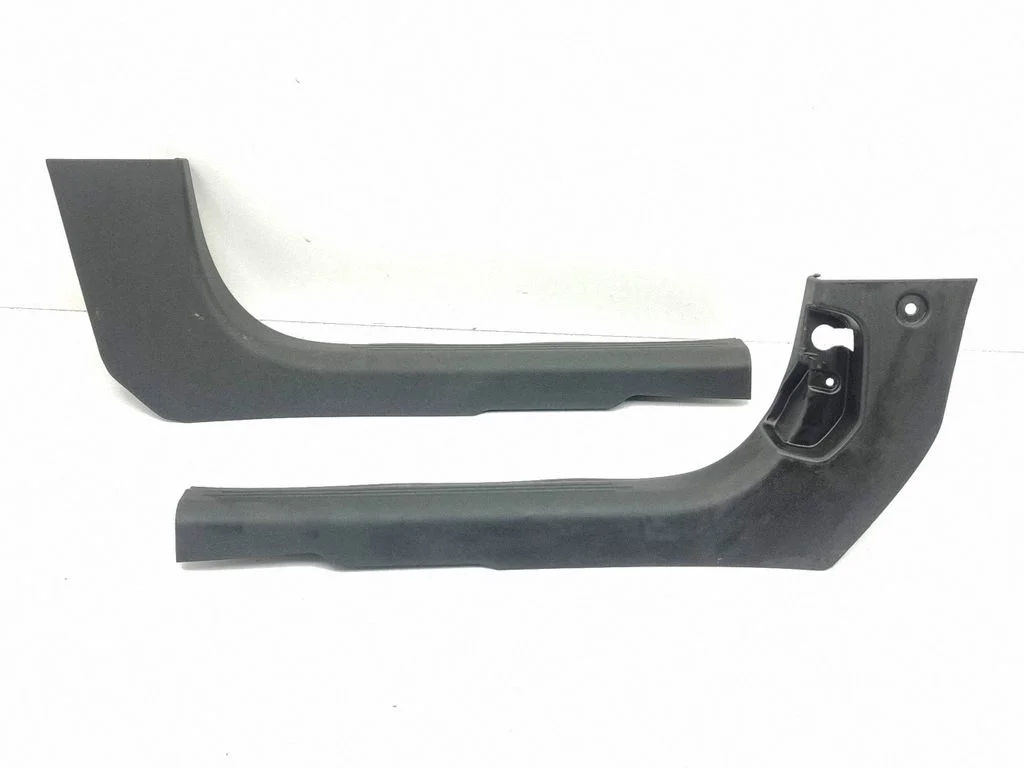 Front sill trim cover 735732605