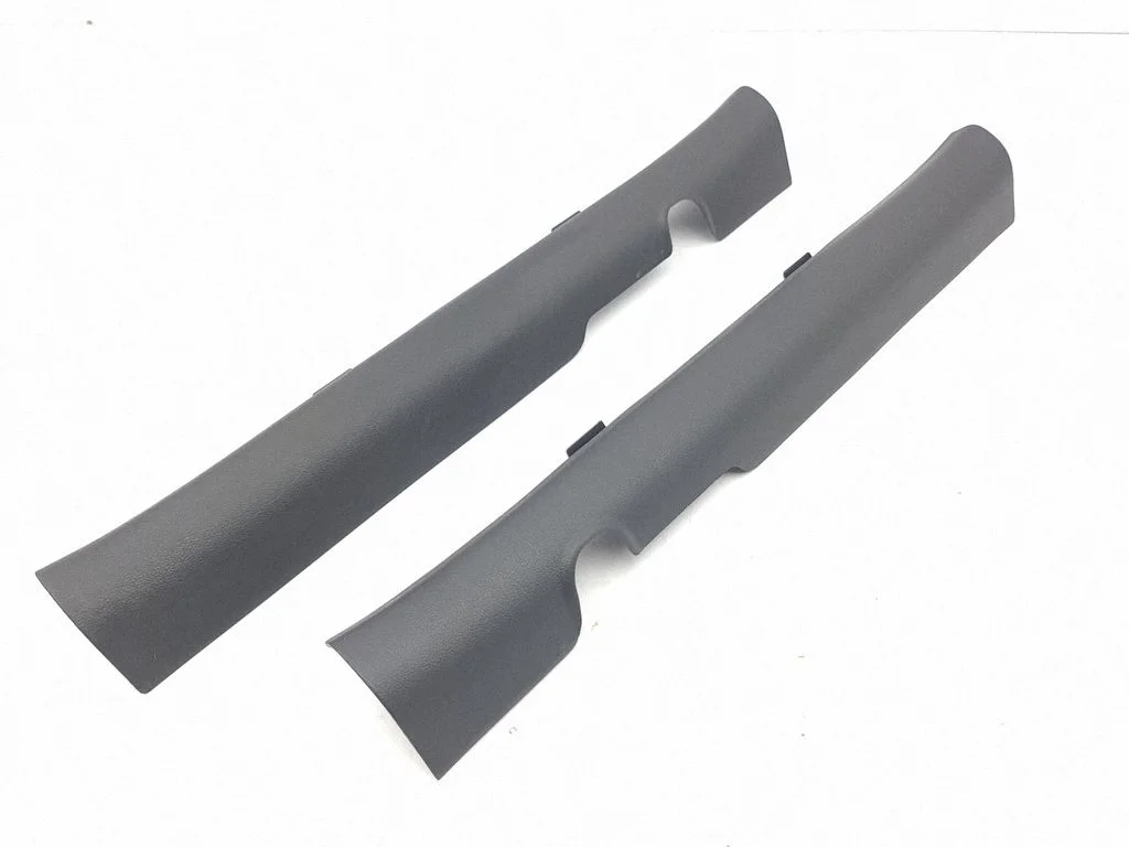 Front sill trim cover 85871G2000