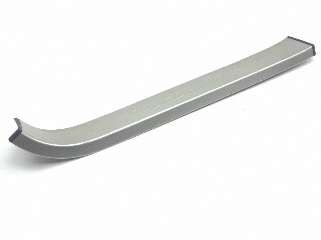 Front sill trim cover 3W5853537B
