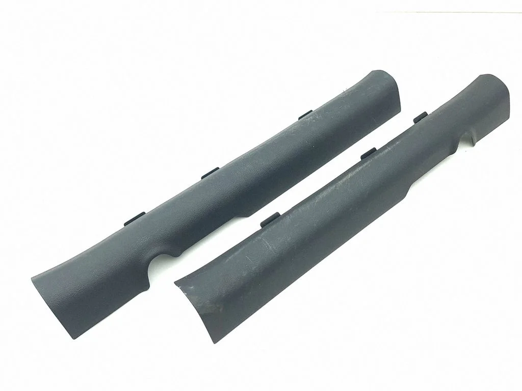 Front sill trim cover 85880G4000