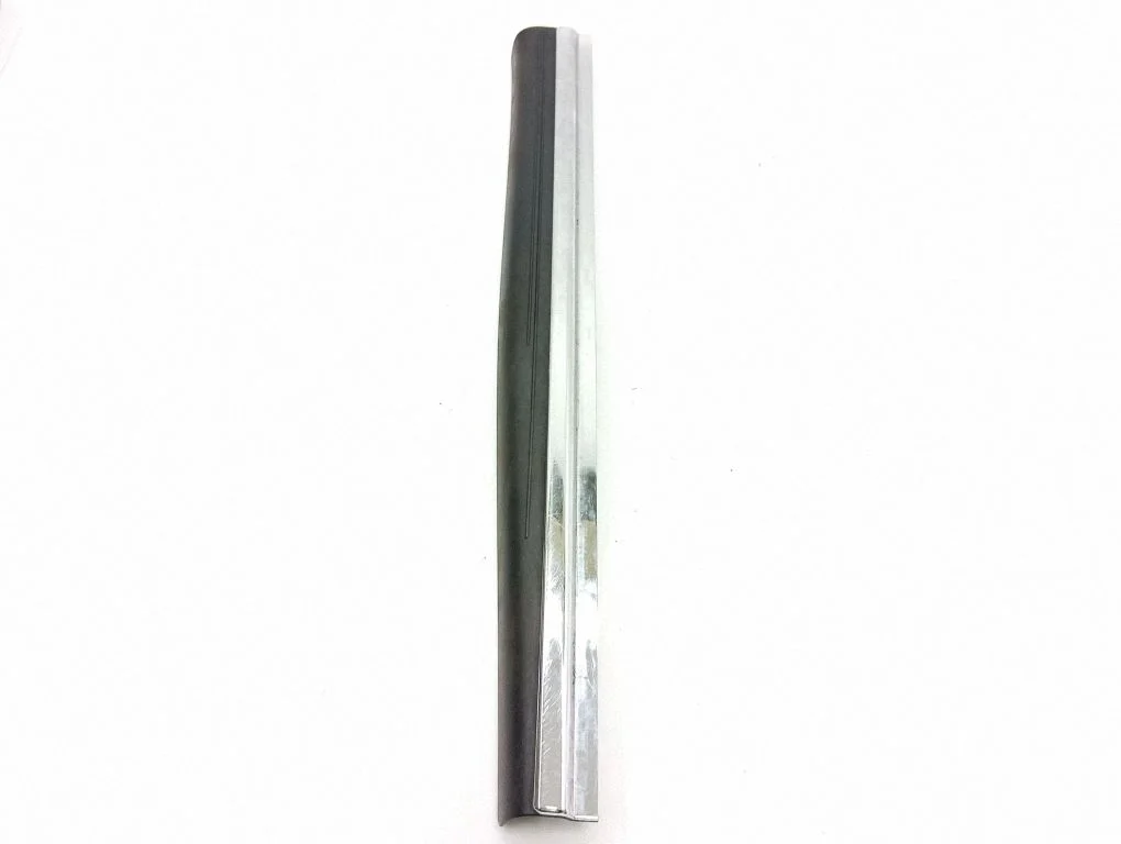 Front sill trim cover A2196800535