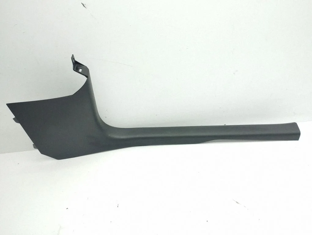 Front sill trim cover 164341500A