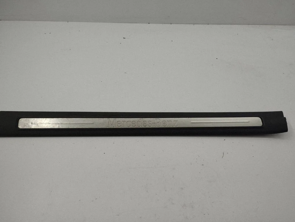 Front sill trim cover A1696801174