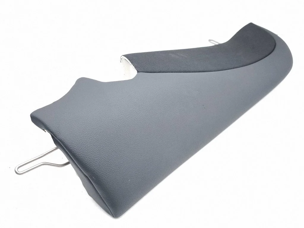 Boczna osłona przy kanapie tylnej (dolna) A2059205200