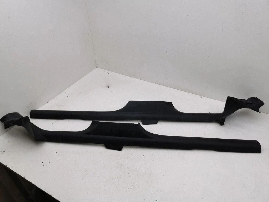 Front sill trim cover 82G853372