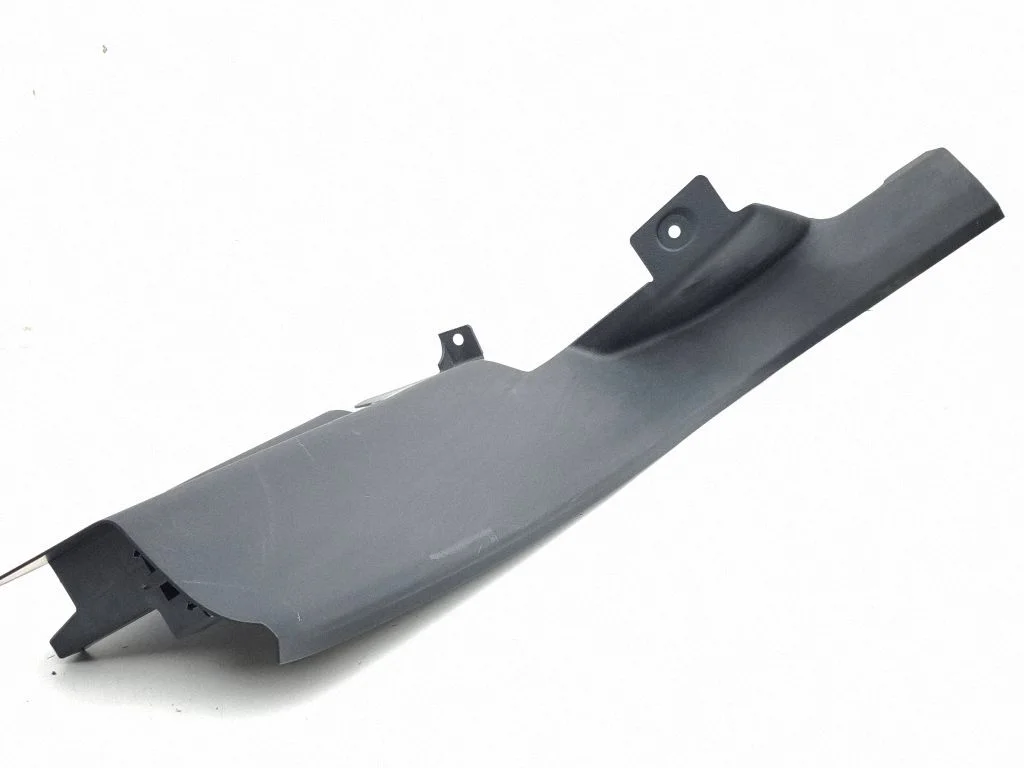 Rear seat side bottom trim R2KBR31016AEW