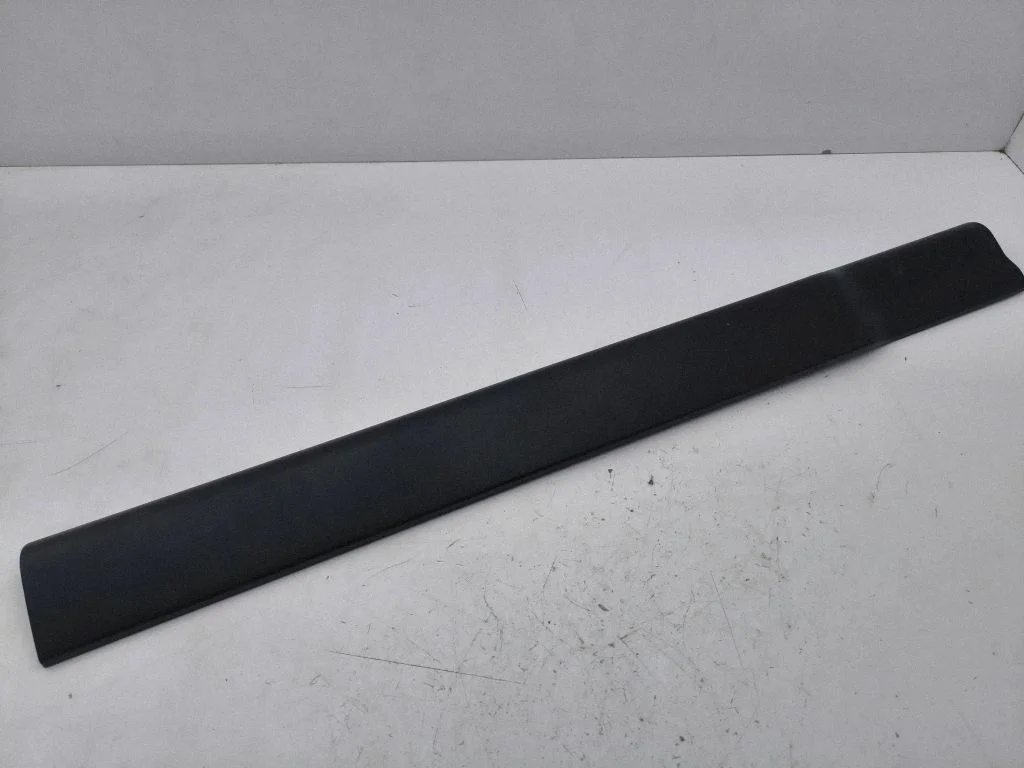 Front sill trim cover – BMW i3 (2013-)