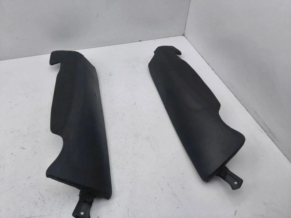 Rear seat side top trim 4G0885703