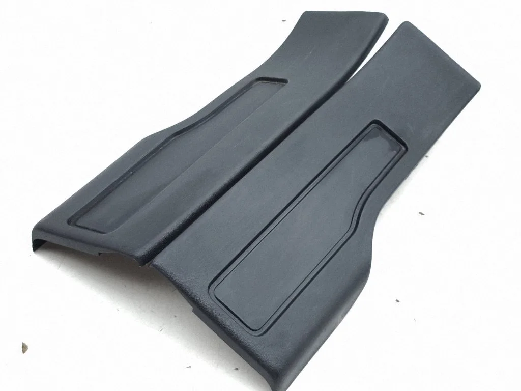Aizmugurējā sliekšņa apdare (iekšējā) BJ3213244AEW