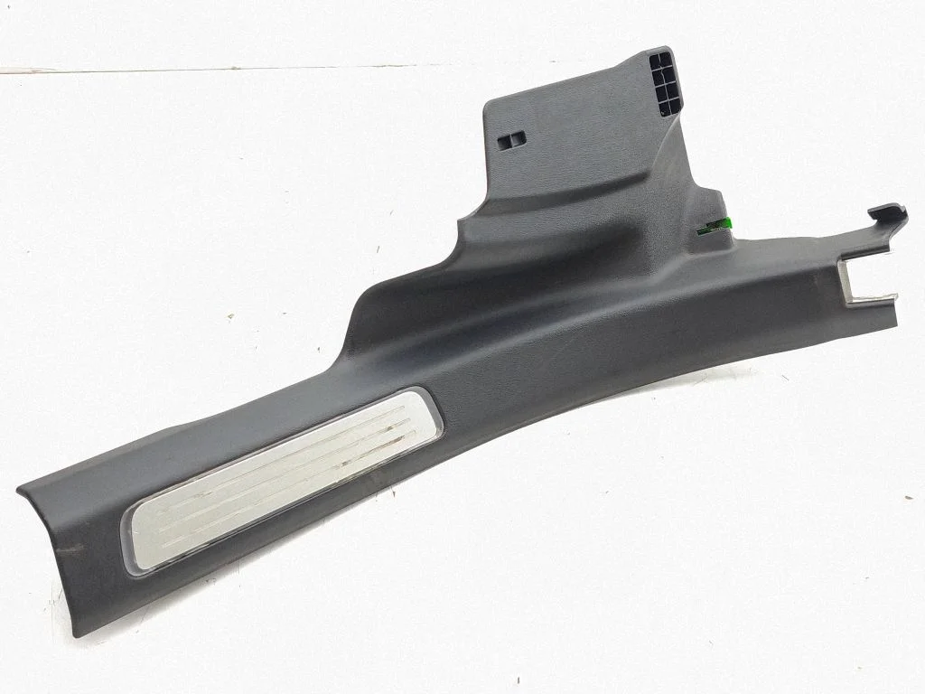 Rear sill trim cover – Volvo S90, V90 (2016-)