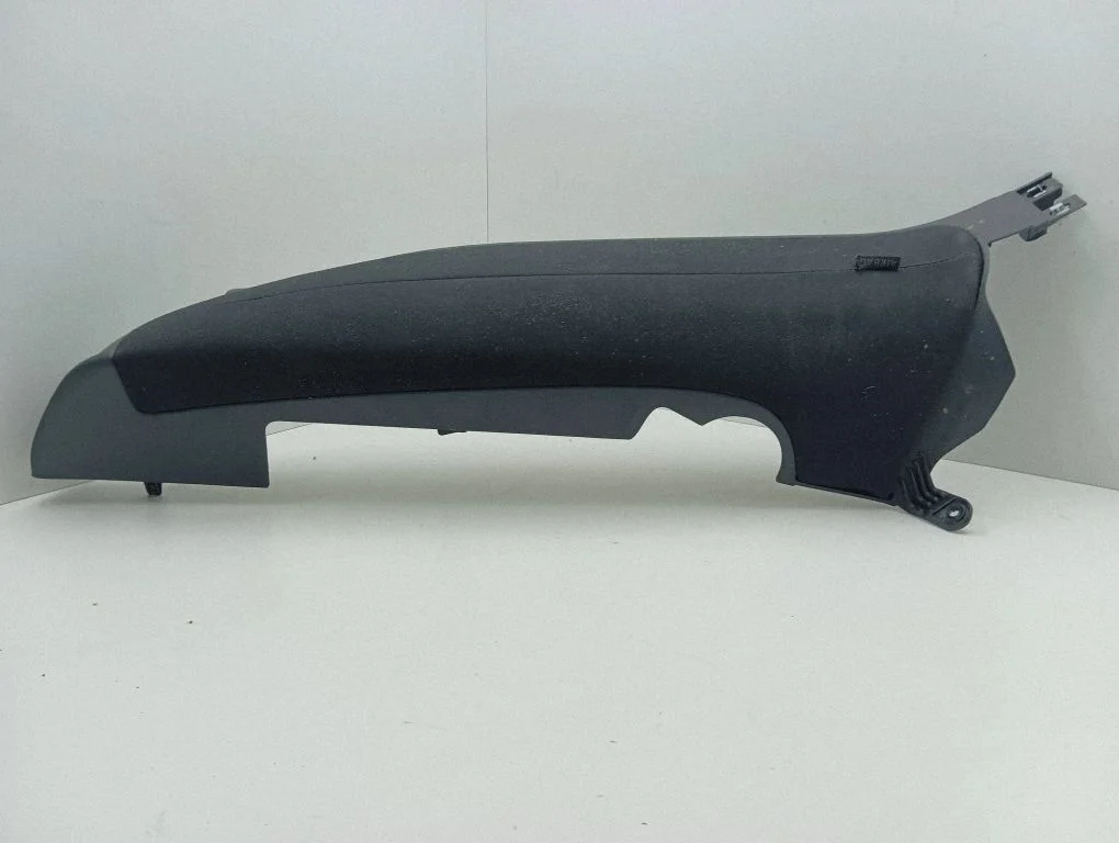 Rear seat side top trim 3G9885701D