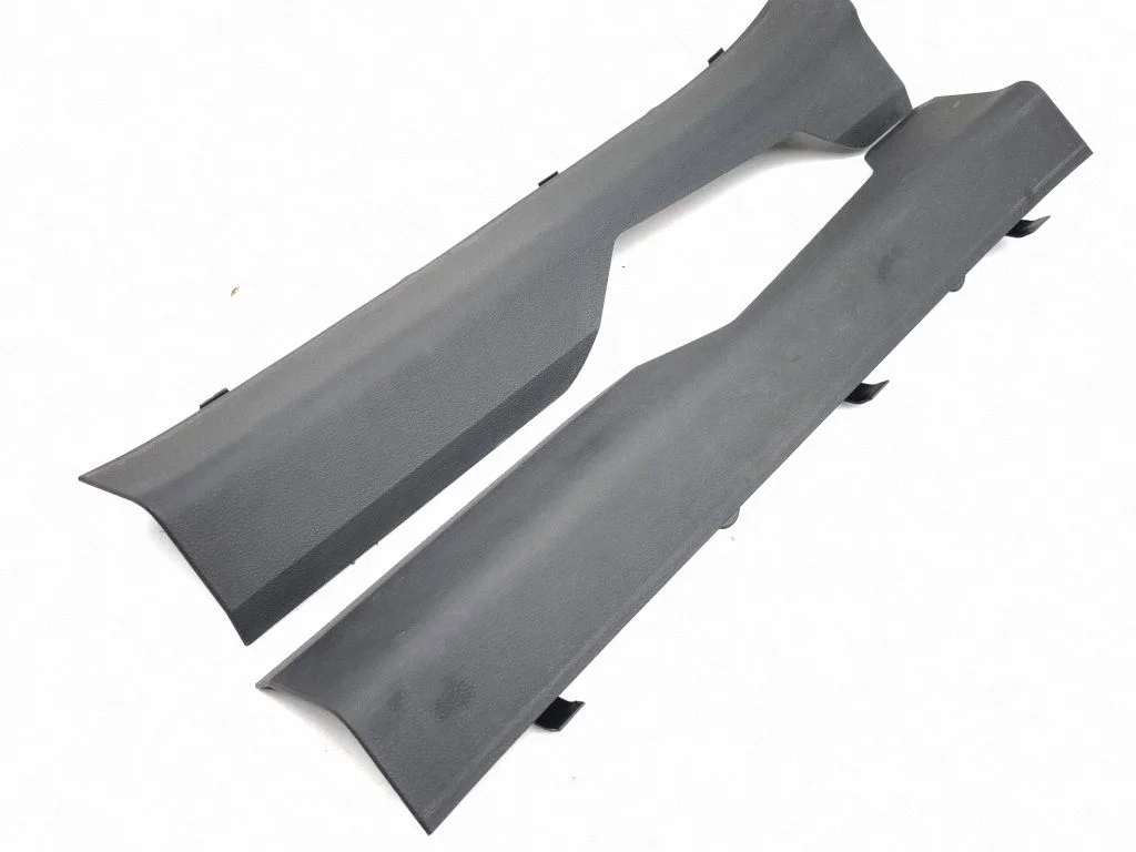 Rear sill trim cover D28222JL000