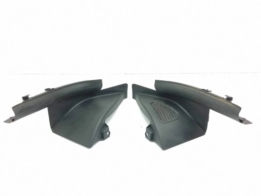 Aizmugurējā sliekšņa apdare (iekšējā) 85875CM000