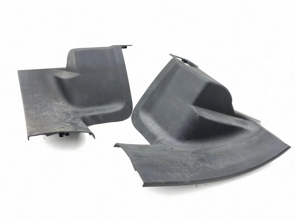 Aizmugurējā sliekšņa apdare (iekšējā) HK8313244A
