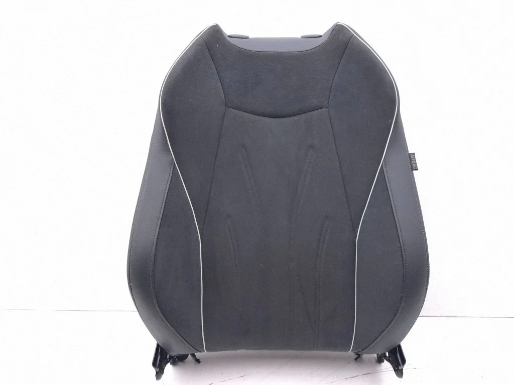 Front driver seat – Volkswagen Passat B9 (2023-)