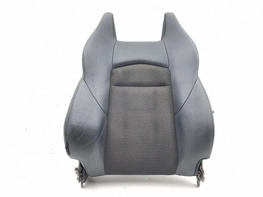 Front driver seat 116L0B2058