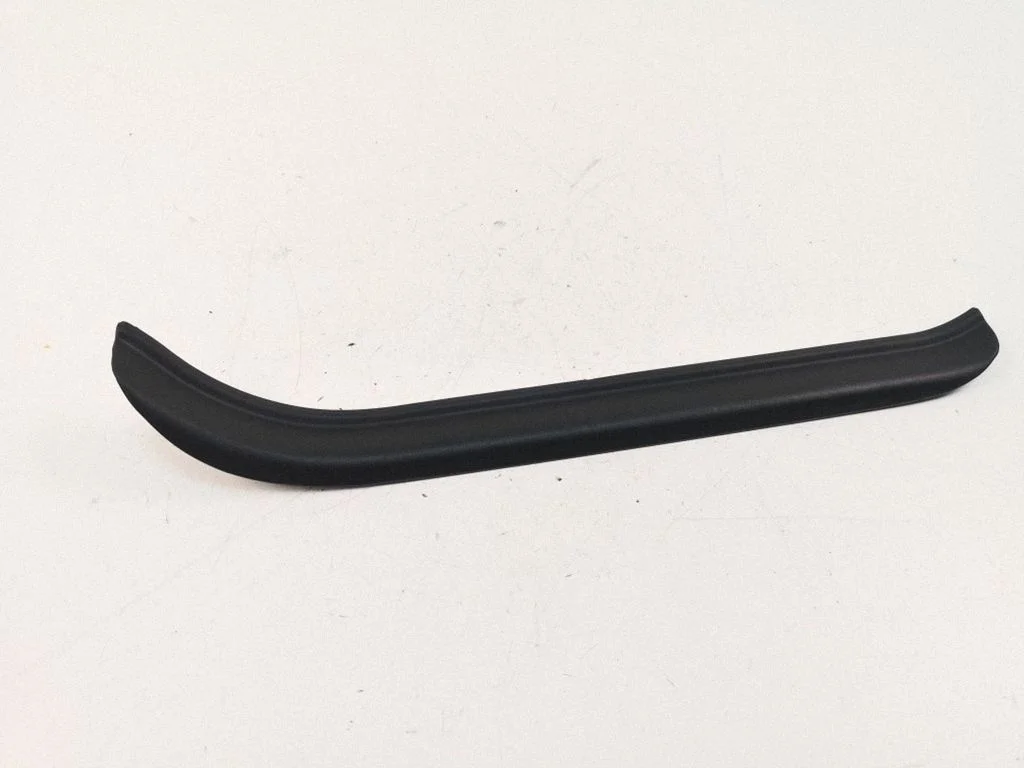 Rear sill trim cover – Saab 9-5 (2006-2010)