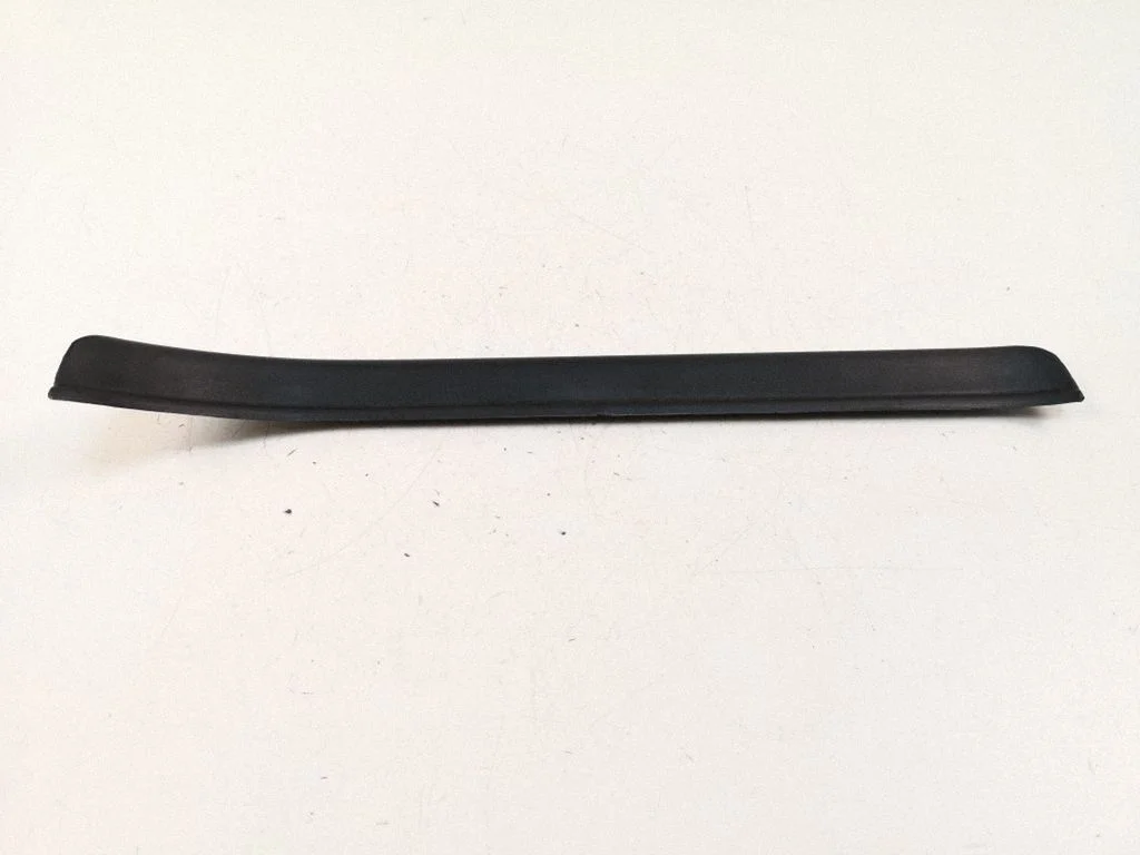 Rear sill trim cover – Saab 9-5 (2006-2010)