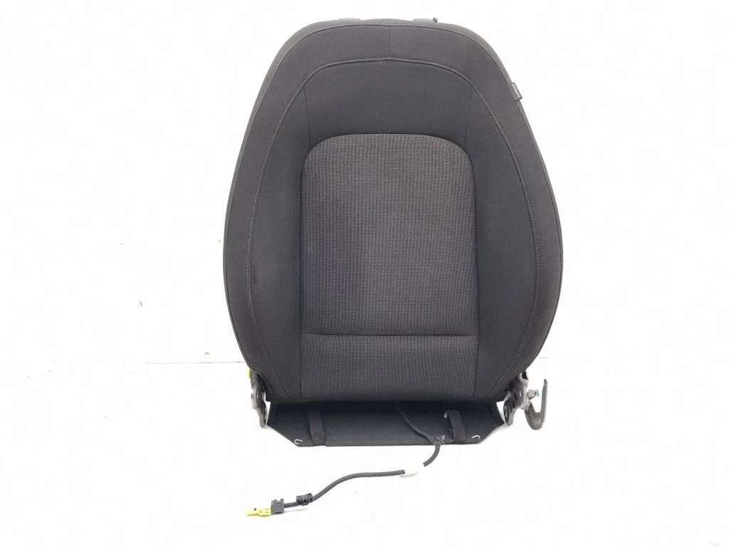 Front passenger seat – left