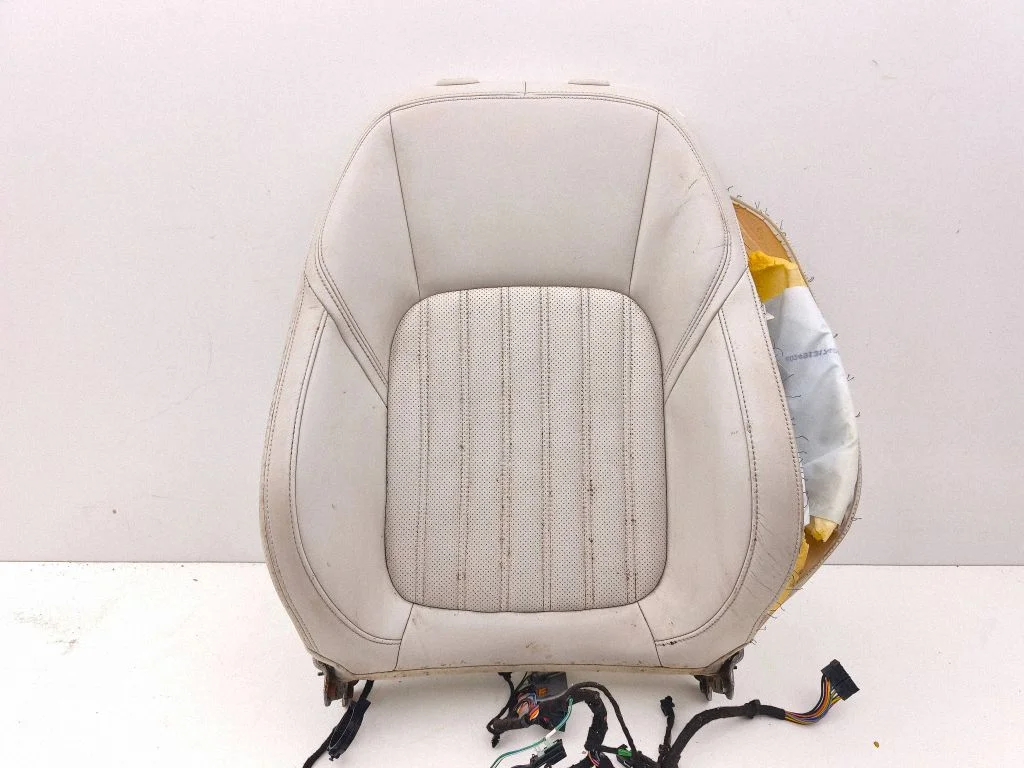 Front passenger seat – left