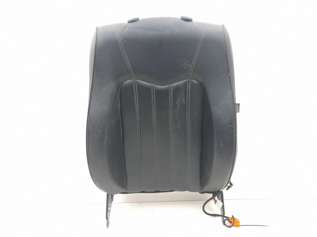 Front passenger seat – left