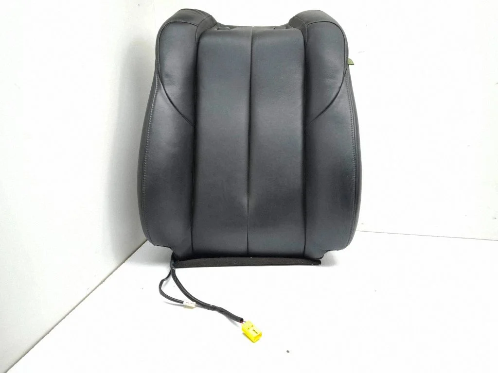 Front passenger seat – left