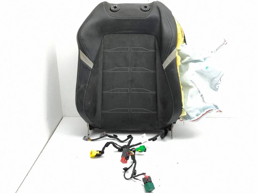 Front passenger seat – left