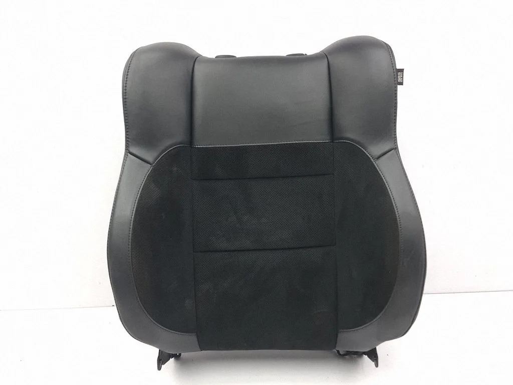 Front passenger seat – left