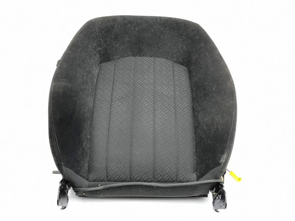 Front passenger seat – right